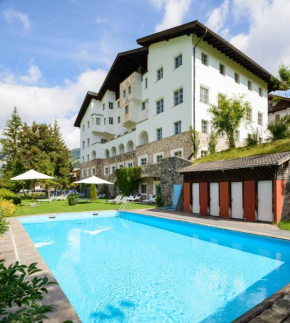 Отель Hotel Tre Cime Sesto - Sexten  Сесто